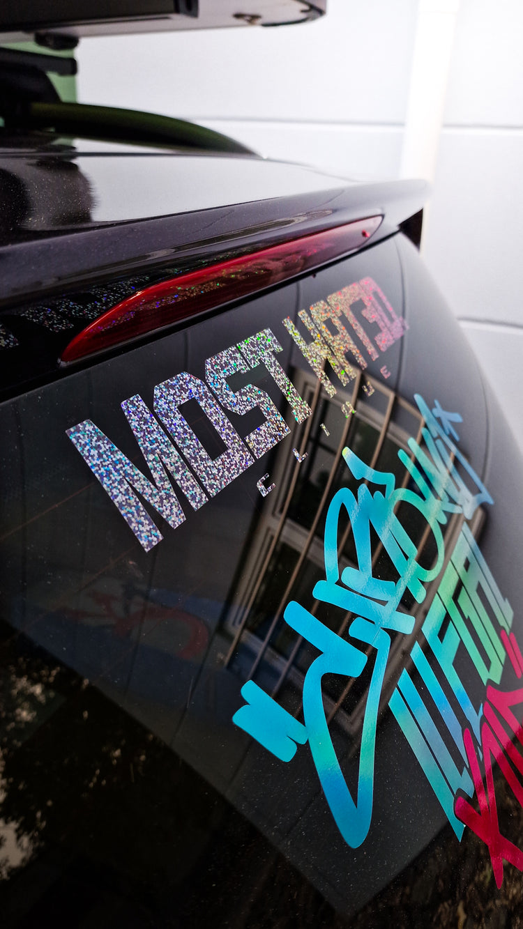 Most Hated Clique Sticker 380×65 mm in Black Oil Slick Crispy mit Farbreflex Effekt